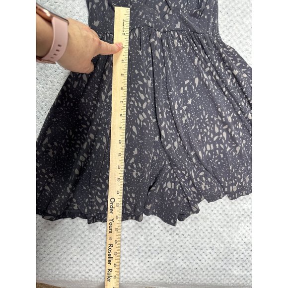 Silence + Noise Romper Short Womens Small Black Tan Abstract Plunge Neckline - Picture 9 of 11